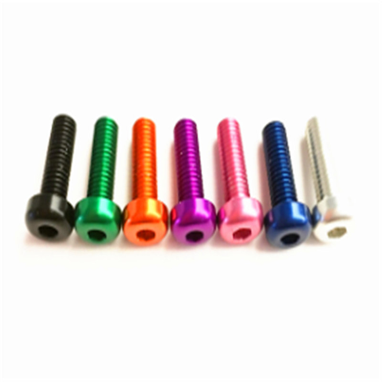 Tilpassede M5 M6 M8 M10 sekskantede bolter i aluminium